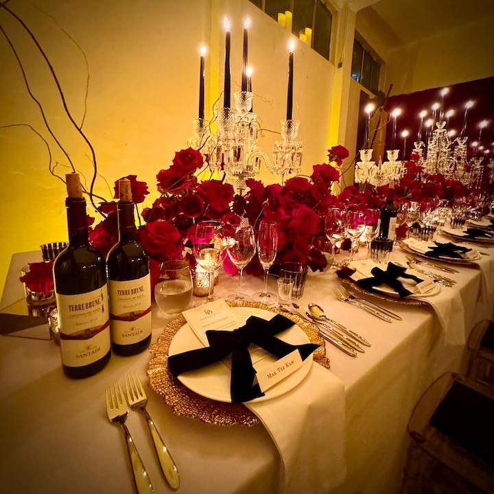 dangerous dinner hong kong table scape