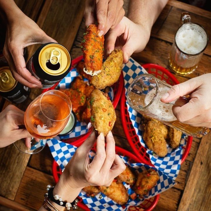 Week Night Dinner Deals: Honky Tonks Tavern